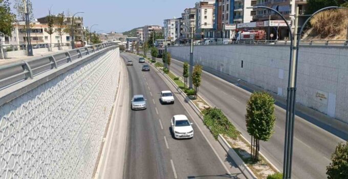 İzmir’de taşıt sayısı arttı: 2 milyon 167 bin