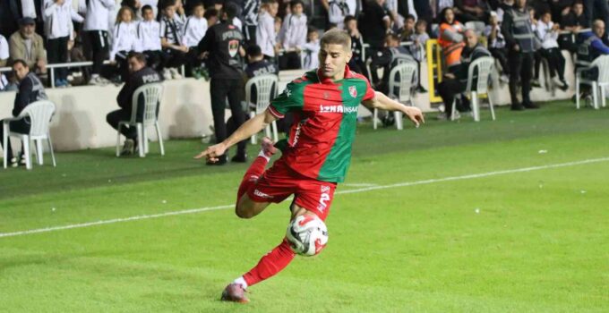 Karşıyaka’da Harun Kaya Ayrılığı