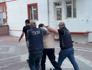 Kırmızı Bültenle Aranan Terör Şüphelisi Türkiye’de Yakalandı