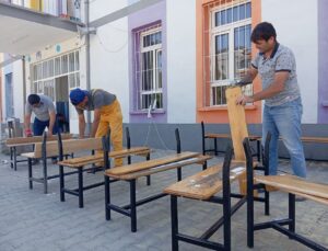 Konya’da öğretmenlerden gönüllü okul bakımı