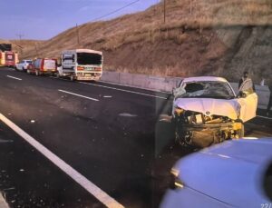 Kozluk’ta Takla Atan Otomobil: 2’si Ağır 6 Yaralı
