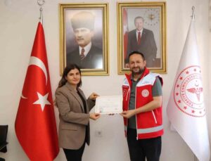 Kütahyalı Sağlık Çalışanlarına Trafik Kazasındaki Müdahaleleri İçin Teşekkür