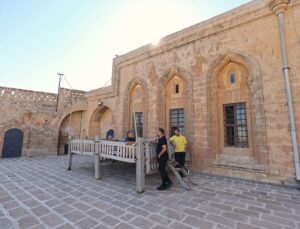 Mardin’de Dam Palas Keyfi: Yıldızların Altında Geleneksel Serinleme