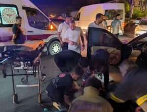 Mardin’de iki otomobilin çarpışması sonucu 2 kişi yaralandı
