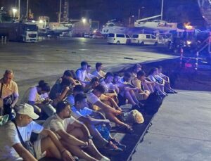 Marmaris’te 25 kaçak göçmen ve 2 organizatör yakalandı