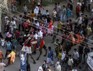 Mısır’da Sufiler Mevlid Kandili’ni Sokaklarda Kutladı