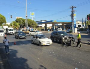 Nazilli’de pikap-otomobil çarpıştı: 1 yaralı