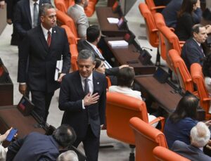Özgür Özel’le aynı fikirde değiller! Yeni Parti’de büyük fire