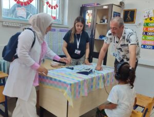 Salıpazarı’nda mevsimlik işçi çocuklarına sağlık taraması