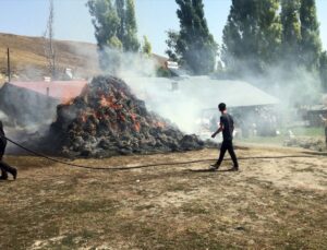 Sarıkamış’ta yangın: 900 balya ot kül oldu