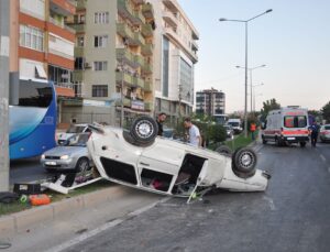 Silifke’de Tır-Otomobil Çarpışması: Anne ve Kızı Yaralandı