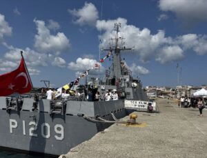 Sinop’ta Zafer Bayramı’nda TCG-KİLİMLİ Gemisi Ziyarete Açıldı