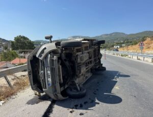 Söke’de Kamyonet Devrildi: Sürücü Yaralandı