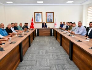 Sorgun Kaymakamı Canpolat, muhtarlarla bir araya geldi