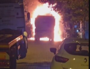 Sultangazi’de hafriyat kamyonu alev alev yandı