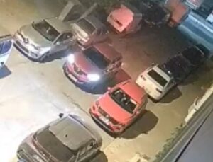Sultangazi’de Silahlı Saldırı: Motosikletli Şüpheliler Otomobile Ateş Açtı