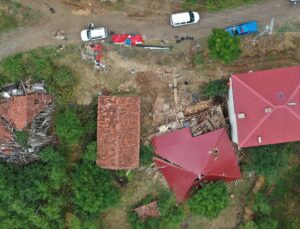 Taşköprü’de Tadilat Sırasında Ev Çöktü: 5 Yaralı