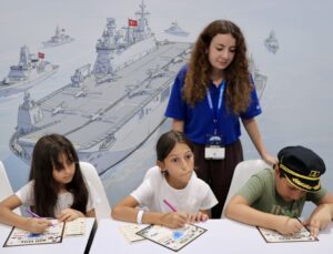 TEKNOFEST Mavi Vatan’da çocuklar denizciliği öğreniyor