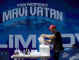 TEKNOFEST Mavi Vatan’da Çocuklara Bilim Şovu