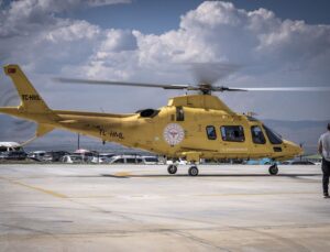 Traktör Kazasında Genç Ambulans Helikopterle Hastaneye Ulaştırıldı
