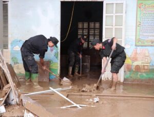 Vietnam’ın kuzeyindeki Tuyen Quang’da şiddetli yağışlar: 1 ölü, büyük maddi hasar