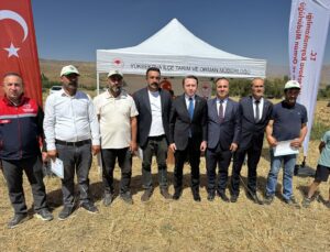 Yüksekova’da Buğday Hasadı Şenliği