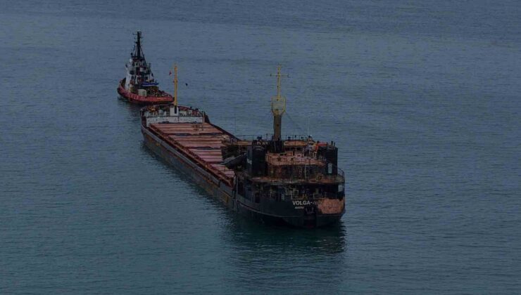 4 dron saldırısına uğrayan VOLGA-4007 Trabzon açıklarında demirledi