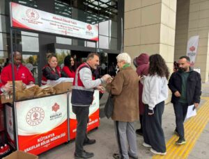 Ahmed Efendi Vakfı’nın hayır şartı Eskişehir’de 3 bin hasta ve yakınına ulaştı