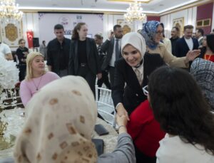 Aile Bakanı Göktaş, hanelerin yüzde 58’inde 18 yaş altı çocuk olmadığını söyledi