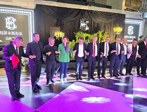 AK Parti Diyarbakır milletvekilleri Ataman ve Ensarioğlu düğüne katıldı