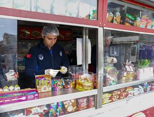 Arnavutköy Belediyesi okul kantinlerinde hijyen ve fiyat denetimlerini sürdürüyor