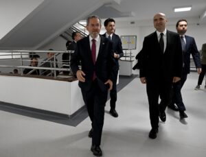 AÜ TEKMER toplantısında Rektör Ünüvar 8. sıraya yükselişi ve hedefleri anlattı