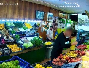 Avcılar’da 1 bin 350 liralık meyveyi alıp, ‘ödeme tamam’ diyerek gitti