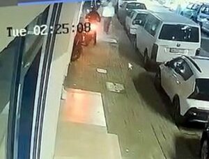 Avcılar’da motosiklet hırsızlığı kamerada