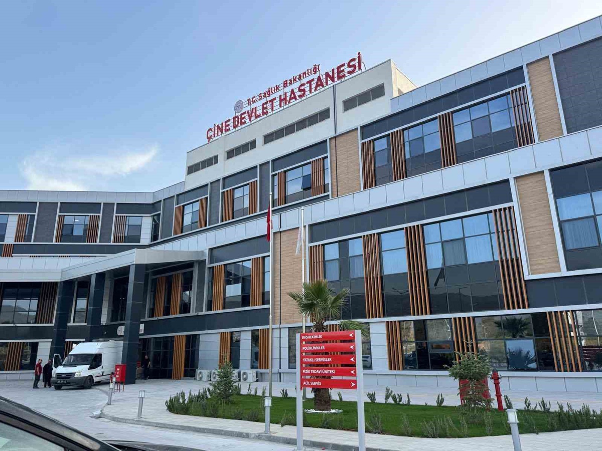 Aydın Çine Devlet Hastanesi’nde 10 pratisyen hekim hasta kabulüne başladı