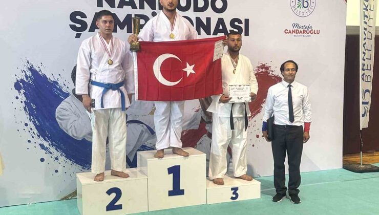 Aydın Şehir Hastanesi’nde yoğun bakım hemşiresi Akküç, Nanbudo dünya şampiyonu oldu