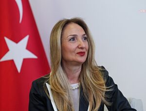 Aylin Nazlıaka: LGBTİ+ olmak, hak temelli örgütlenmek suç değildir