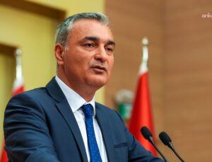 AYM önünde intihar girişiminde bulunan 60 yaşındaki emekli polis hayatını kaybetti