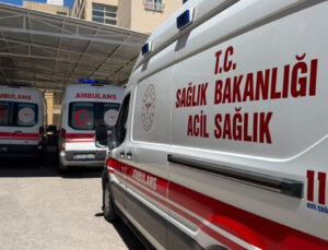 Balkondan düşen bebek kahretti!