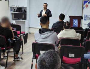 Bandırma’da yükümlülere İŞKUR işbirliğiyle istihdam semineri düzenlendi