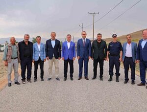 Bayburt’ta Danişment-Yolaltı yolunda 2,5 kilometrelik satıh kaplaması incelendi