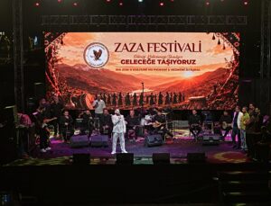 Bingöl’de Zaza Festivali, sanatçıların sahne aldığı ikinci günün ardından sona erdi.