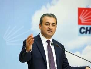 Burhanettin Bulut, T24’e kapatma kararını basın özgürlüğüne müdahale olarak niteledi