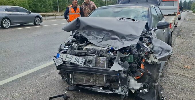 Çekmeköy’de Şile Yolu’nda otomobil bariyerlere çarptı, ölen yaralanan yok