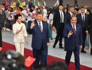 Çin Cumhurbaşkanı Xi Jinping Mısır’a Resmi Ziyarette Bulunuyor