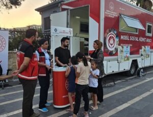 Cizre’de mobil sosyal hizmet aracıyla vatandaşlara destek programları anlatıldı