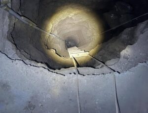 Defineciler evin içinde 25 metrelik kuyu kazdı