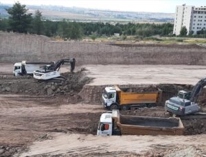 Dicle Üniversitesi’nin 600 yataklı hastane projesinde zemin etüdü tamamlandı