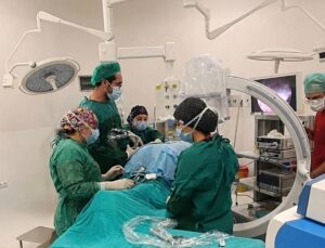 Dinar Devlet Hastanesinde bir ilk gerçekleştirildi