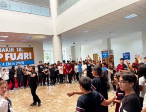 Diyarbakır Kitap Fuarı’nda İl Sağlık Müdürlüğü sağlık taraması ve etkinlik yaptı